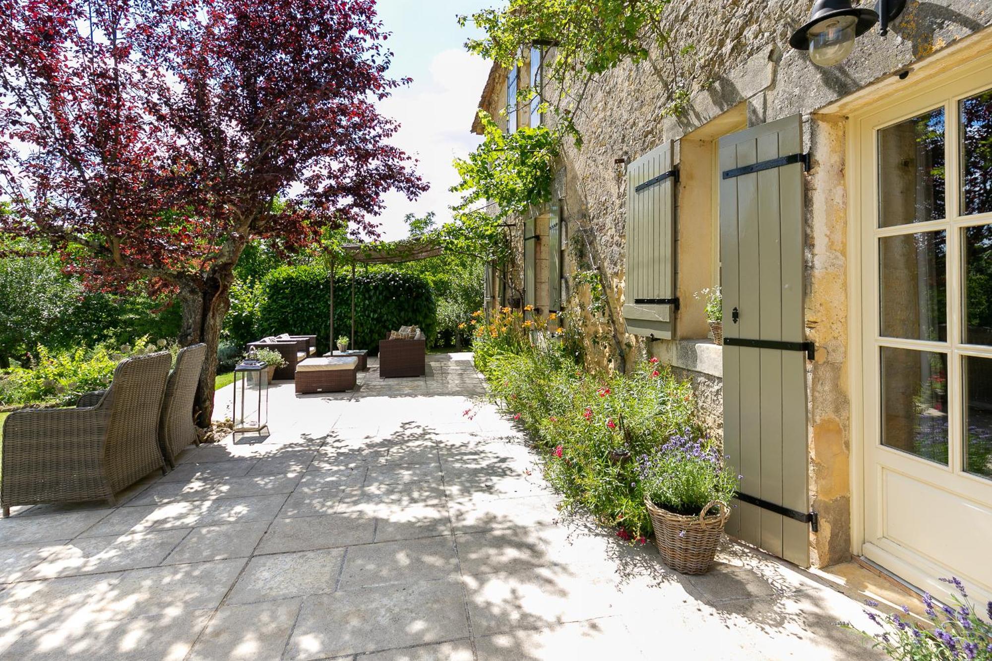 La Maison Louverie Pontours Luaran gambar