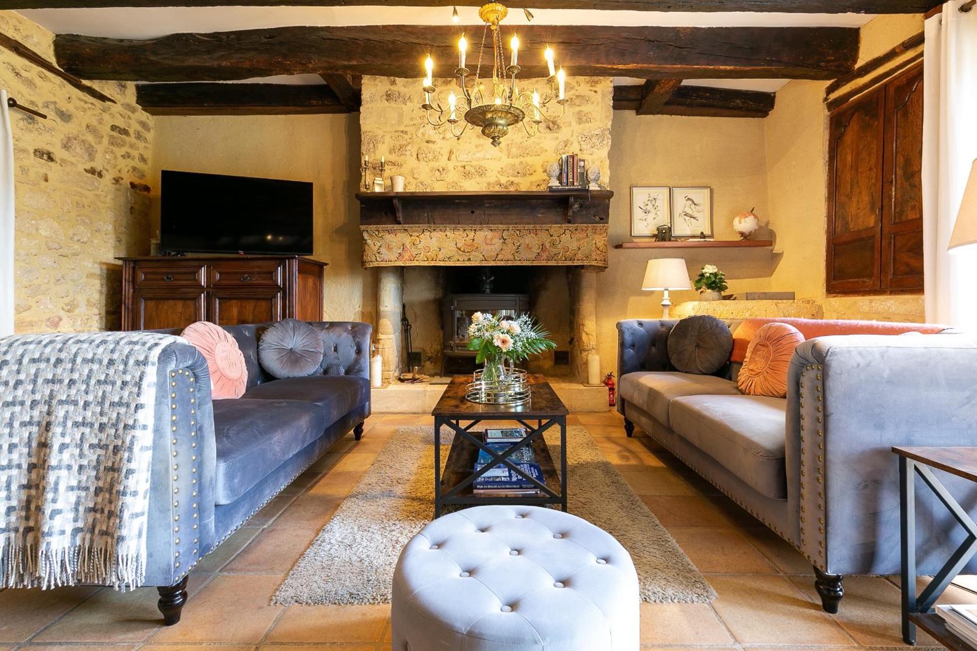 La Maison Louverie Pontours Luaran gambar